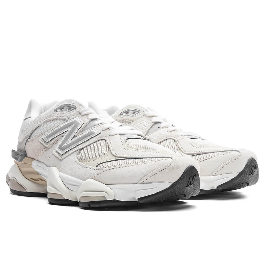 New Balance 9060 - Sea Salt/Moonbeam/Turtledove