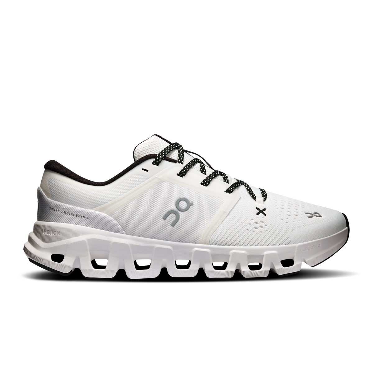 Cloud X 5 - Women's White and Black