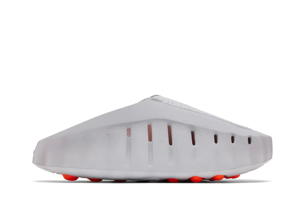 Nike Mind 001